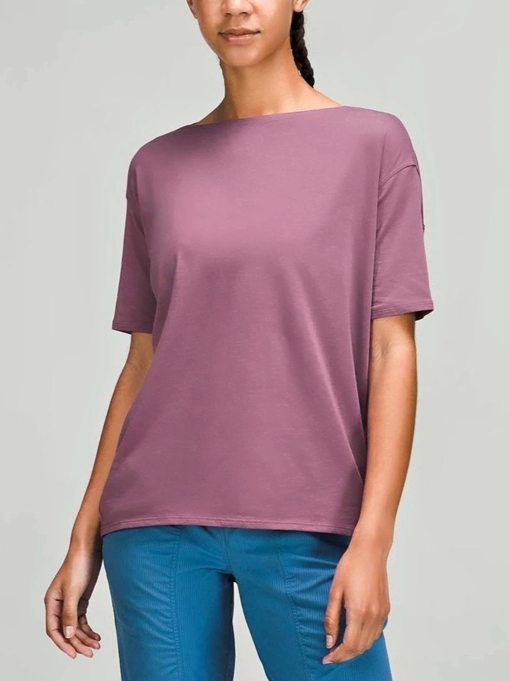 Lululemon Women's Back In Action Short Sleeve T-Shirt Color Purple Plum Size 6